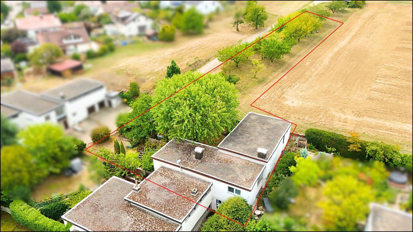 Ein Stück Freiheit am Ortsrand – Haus mit angrenzender Wiese, 73230 Kirchheim unter Teck