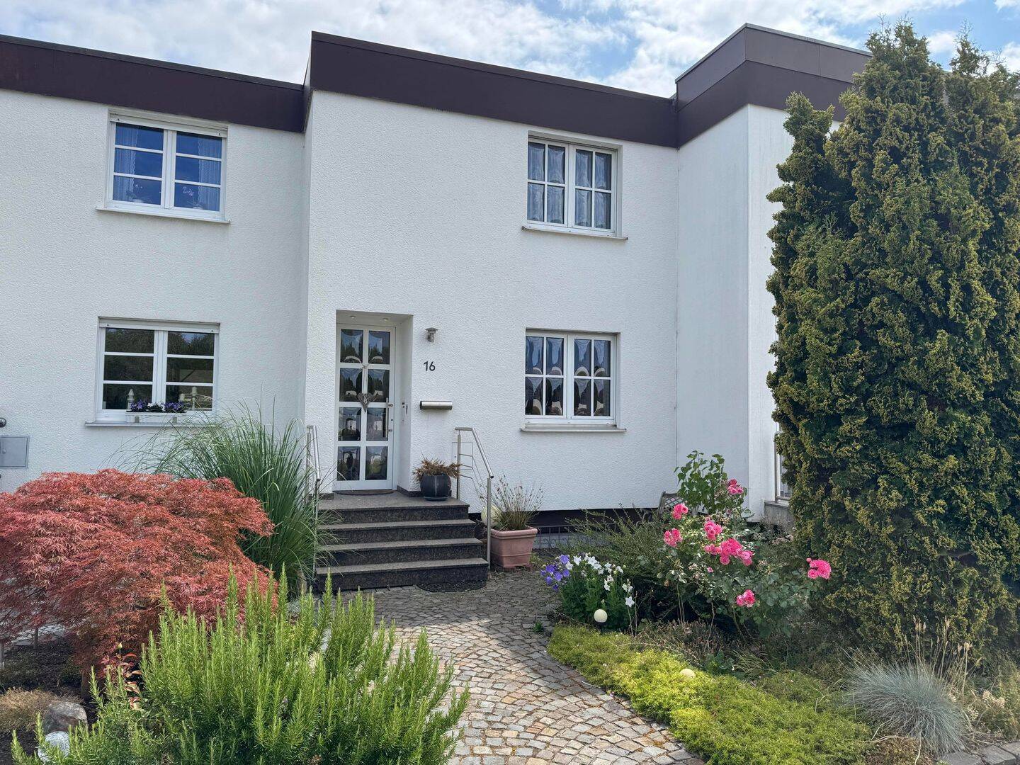 Familienfreundliches Reihenmittelhaus mit Garten, Kamin und Garage in schöner Wohnlage von Wickede, 44319 Dortmund (Asseln Husen Kurl Neuasseln Wickede)