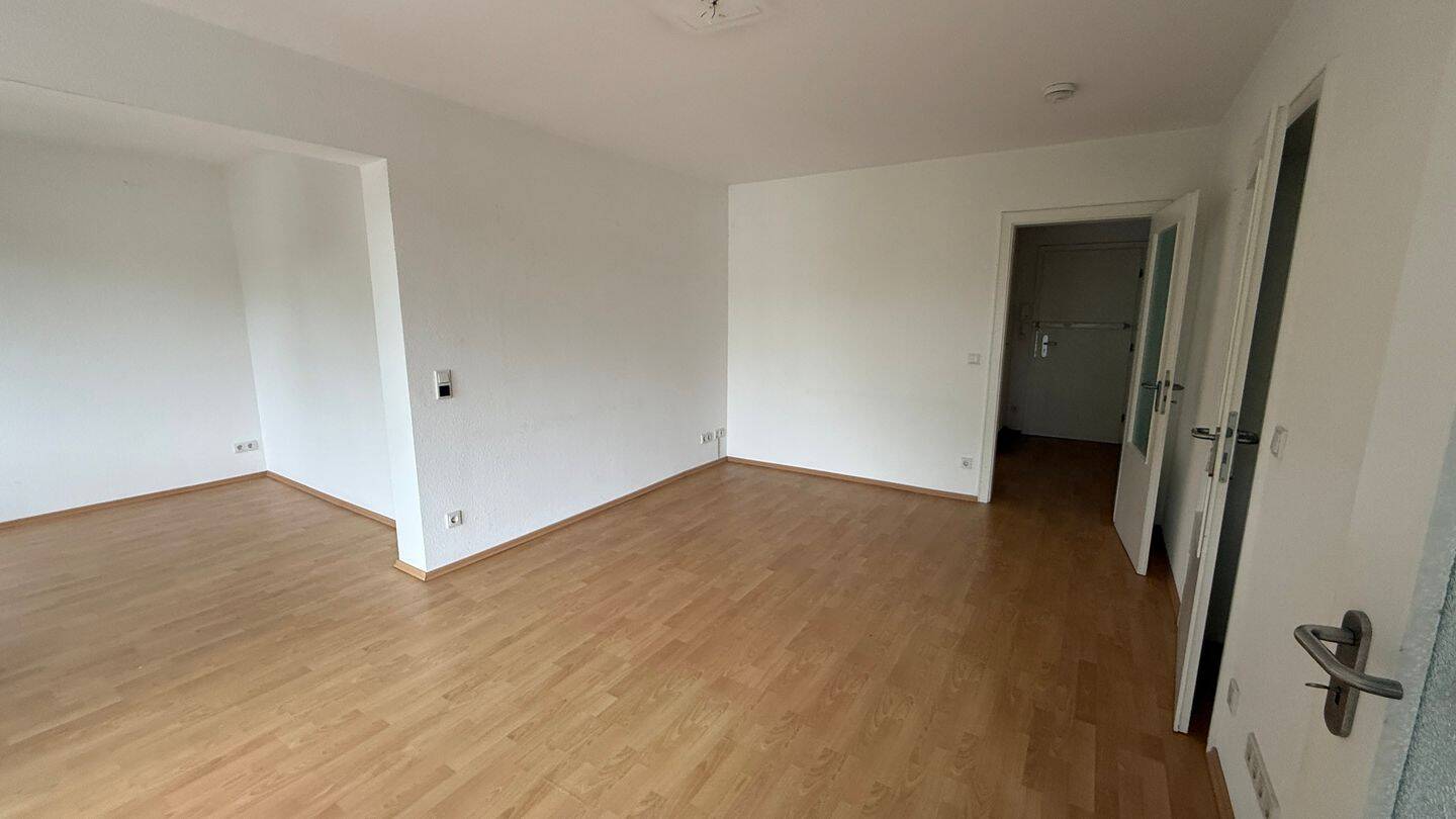 Attraktive 3. Zimmer-Wohnung mit Balkon in DU-Duissern, 47058 Duisburg (Altstadt Duissern)