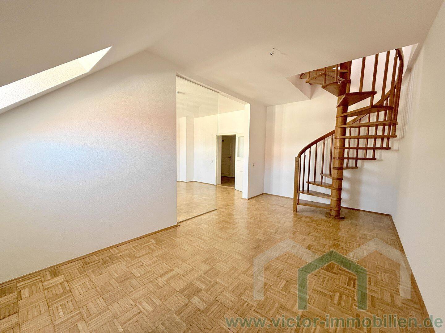 ** DG-Maisonette-Whg. mit Einbauküche und Balkon im Waldstraßenviertel **, 4105 Leipzig (Zentrum-Nord Zentrum-Nordwest Zentrum-Ost Zentrum-West)