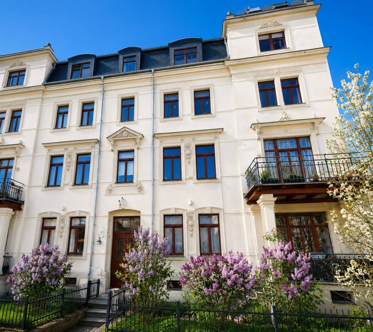 Denkmalschutz: stilvolle 2-Zimmer-Altbauwohnung mit Wintergarten und Stellplatz in Chemnitz, 9112 Chemnitz (Altendorf Kaßberg Zentrum)