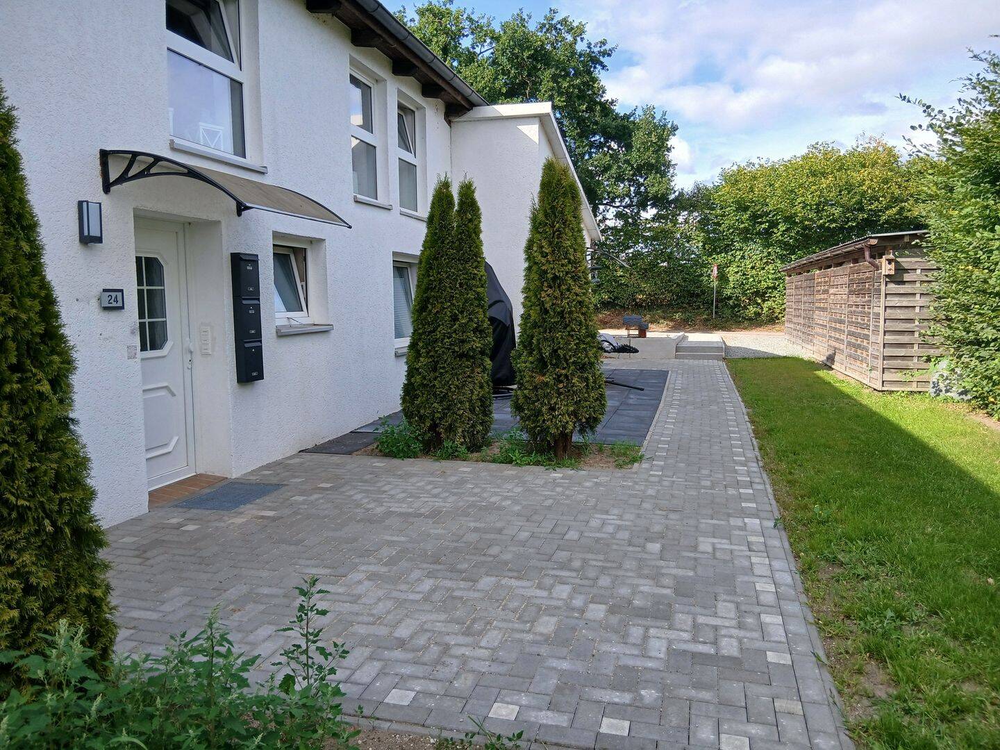 Sanierte helle 3 Zimmer mit 2 Terrassen Wohnung Reinfeld, 23858 Reinfeld (Holstein)