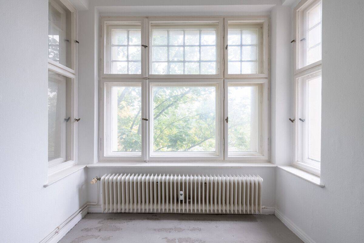 Gründerzeit-Juwel mit Potenzial in begehrter Lage: Seltene Gelegenheit, Balkon, Stuck, Flügeltüren, 12159 Berlin (Tempelhof-Schöneberg Friedenau Schöneberg)