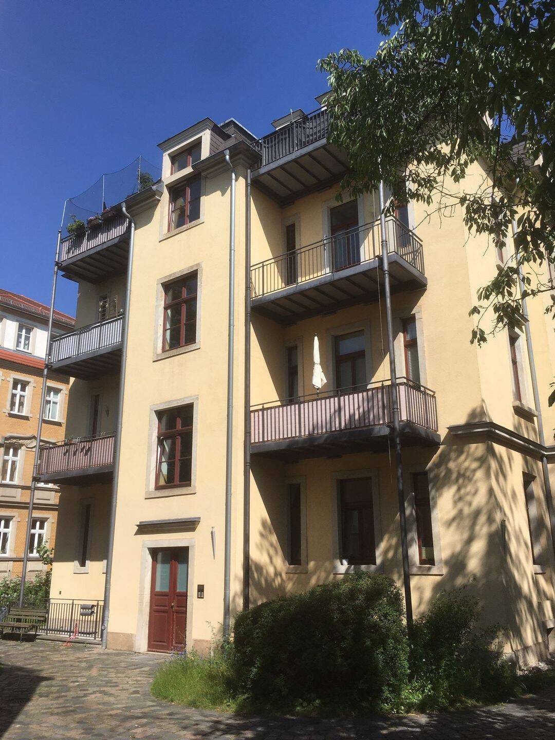 Praktische 3- Raum Whg. mit Balkon und Wanne im schönen Striesen, 1309 Dresden