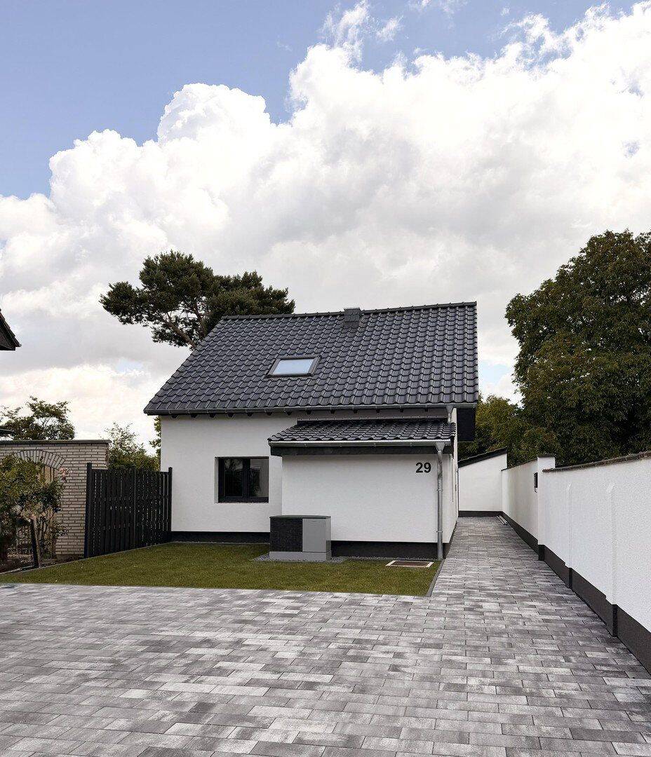 Kernsaniertes Einfamilienhaus auf Neubau-Niveau mit Effizienzklasse B Provisionsfrei, 52382 Niederzier
