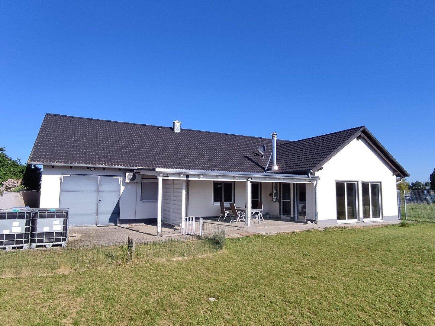 Wunderschöner Bungalow – für Menschen die Möglichkeiten erkennen und Chancen nutzen!, 97502 Euerbach