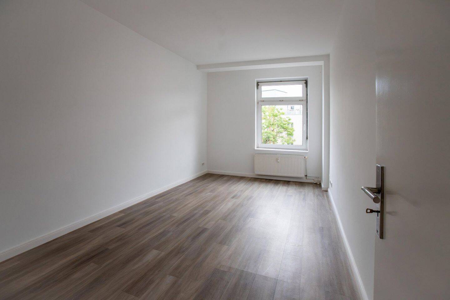Helle sanierte 2-Zimmer-Altbauwohnung mit Einbauküche im Reiherstiegviertel, 21107 Hamburg (Mitte Steinwerder Wilhelmsburg)
