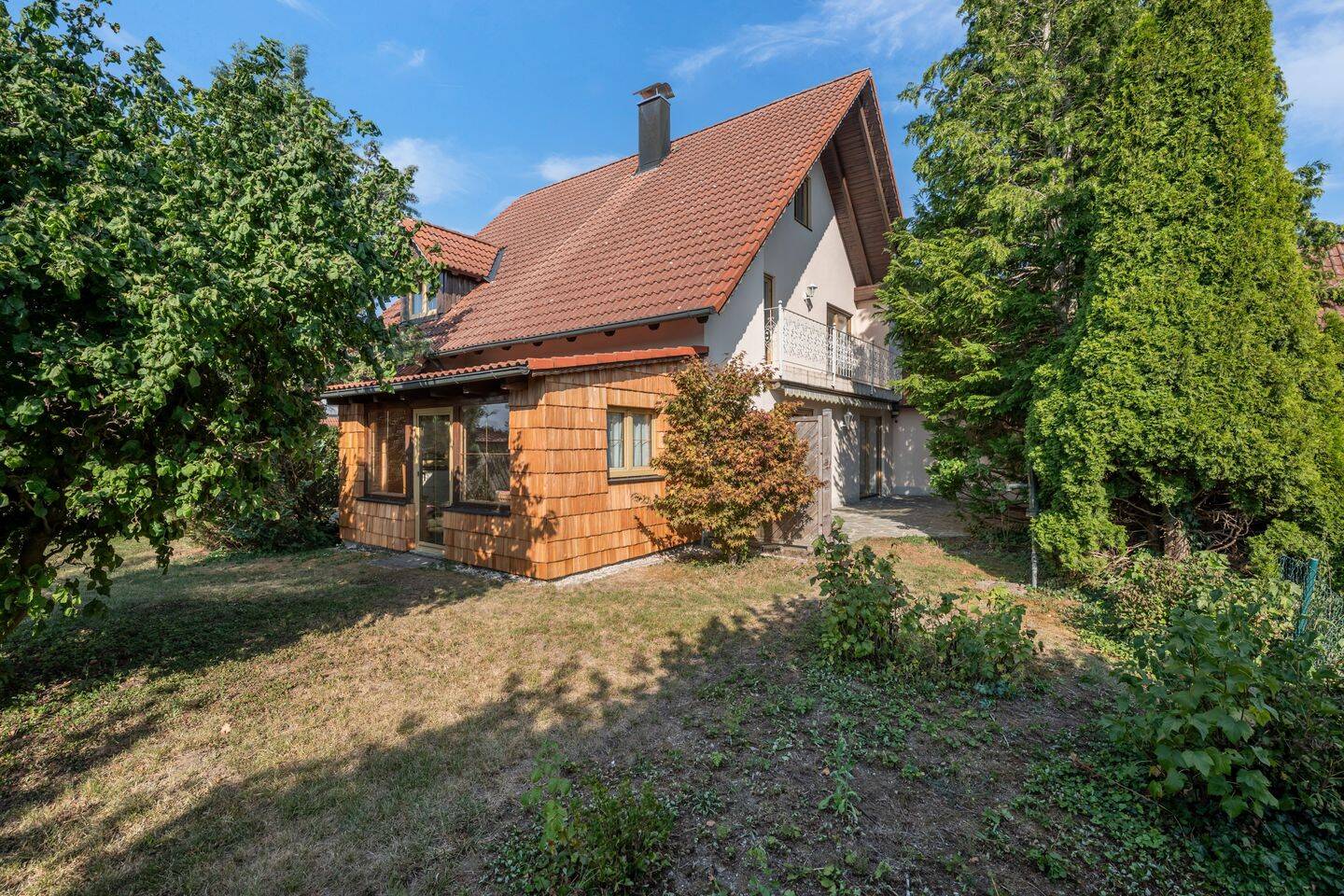 🏡 Einfamilienhaus in Wehringen – Wohnen in Bestlage am unverbaubaren Westrand mit Blick ins Grüne in ruhiger Sackgassenlage, 86517 Wehringen