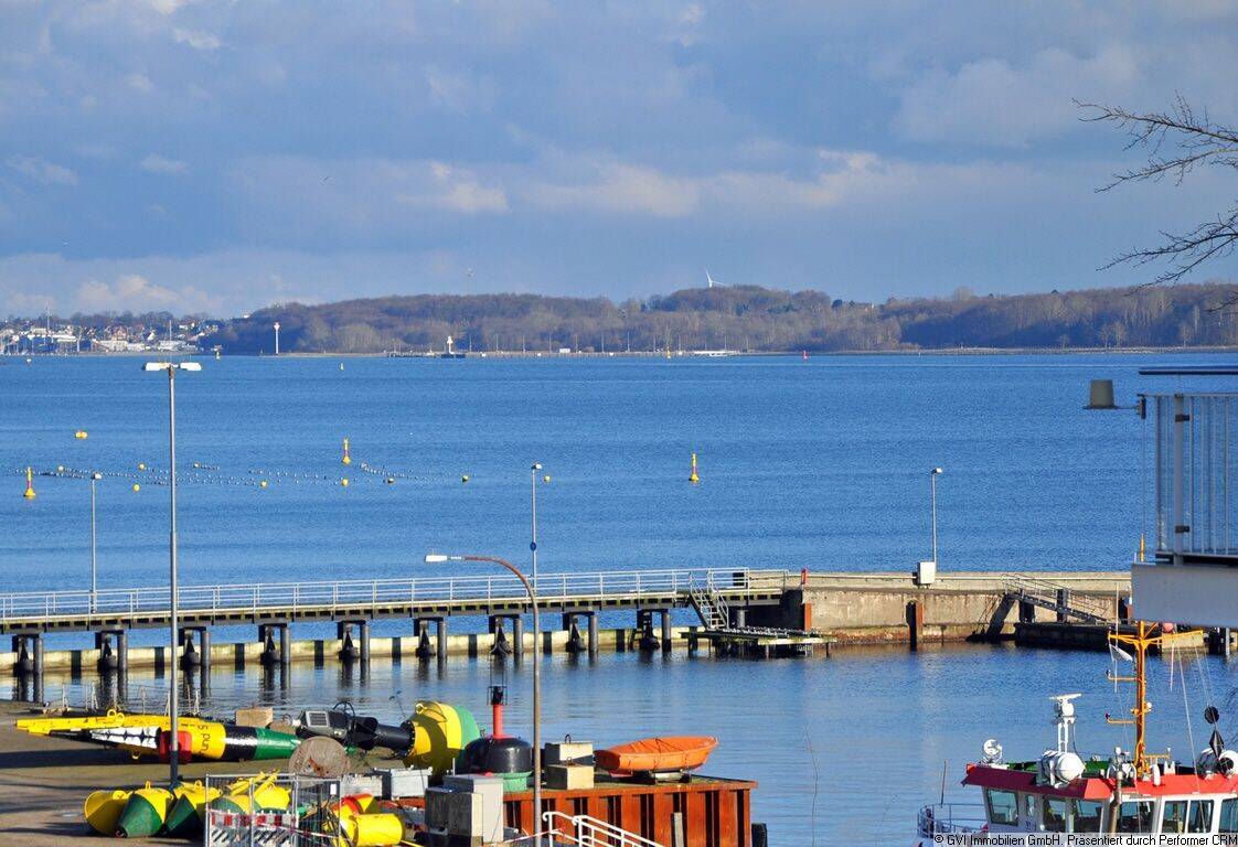 Mit herrlichem Blick auf die Kieler Förde