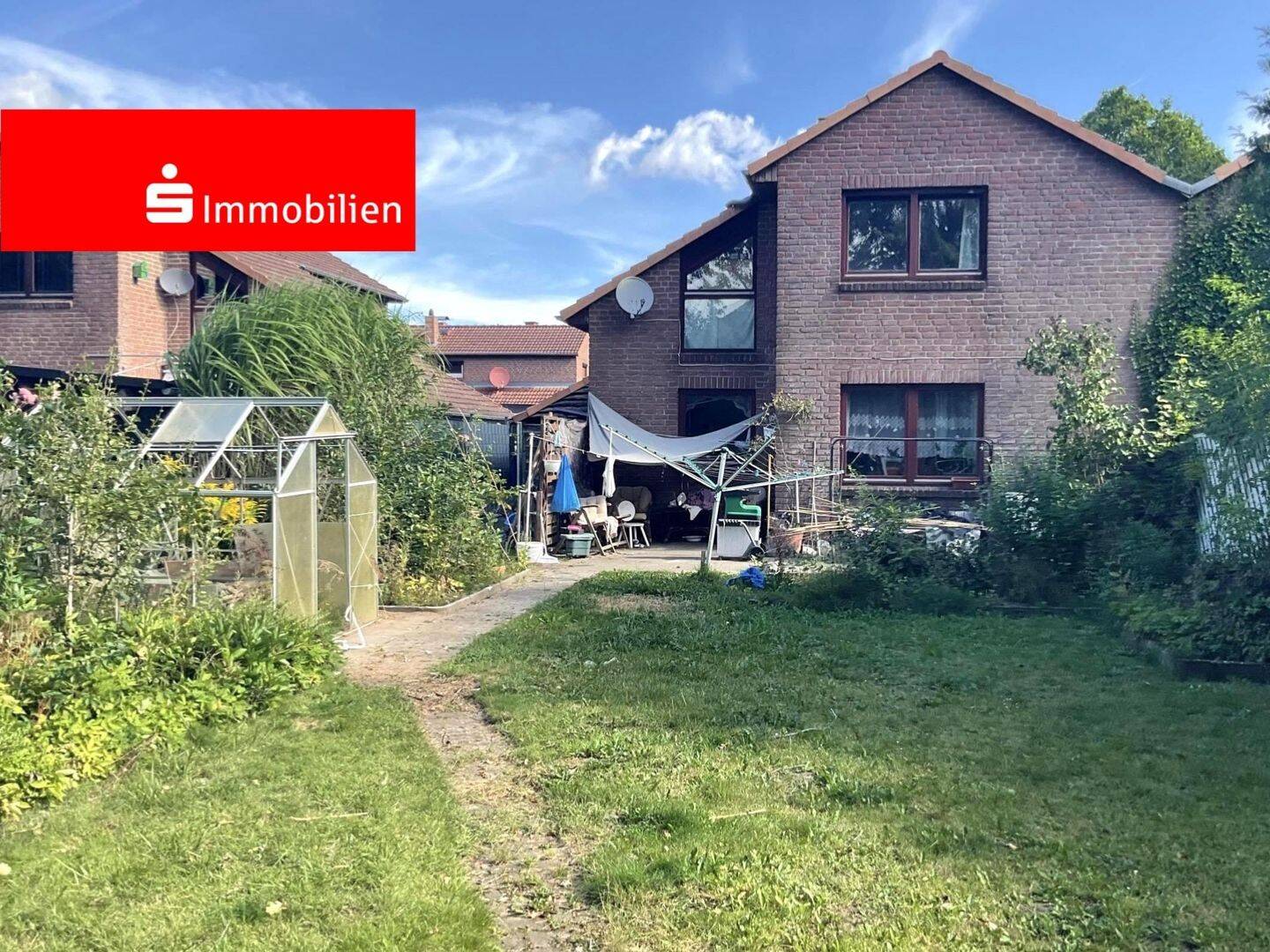 DHH in ruhiger, familienfreundlicher Lage, 24109 Kiel (Hasseldieksdamm Mettenhof)