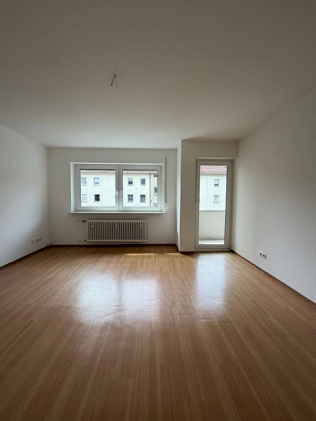 Helle 3-Zimmer-Wohnung im beliebten Wöhrd kurzfristig verfügbar!, 90489 Nürnberg (Gärten bei Wöhrd Rennweg Veilhof Wöhrd)