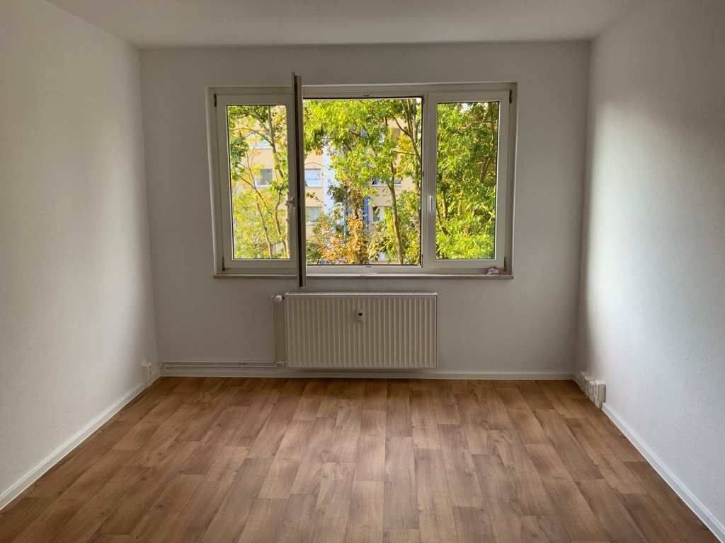 2-Raumwohnung im Herzen von Großzschocher, 4249 Leipzig (Großzschocher Hartmannsdorf-Knautnaundorf Knautkleeberg-Knauthain Lausen-Grünau)