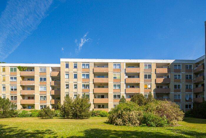 2 2/2 Zimmerwohnung – mit neuem Tageslichtbad und Balkon, 13629 Berlin (Spandau)
