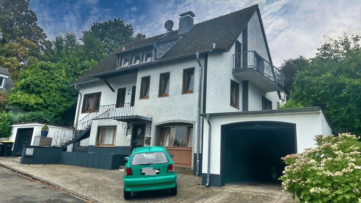 Einfamilienhaus mit Einliegerwohnung und Pool in ruhiger Lage, 42855 Remscheid (Innen Lüttringhausen Nord Süd West)
