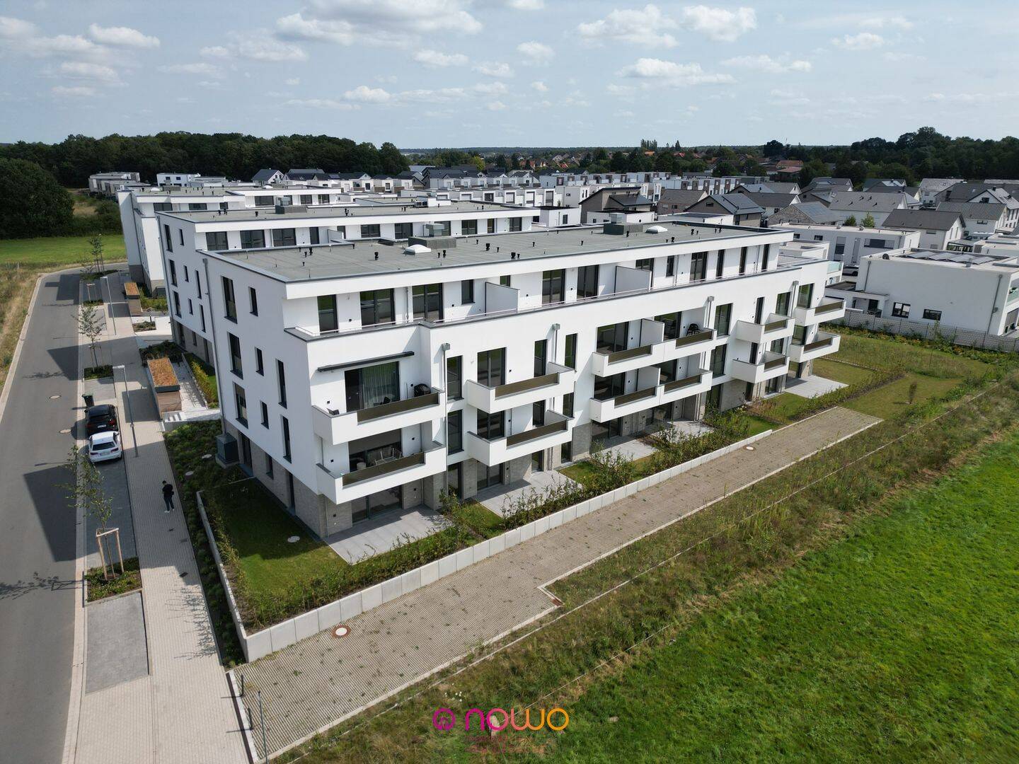 Zwei Balkone und Blick ins Grüne: Neubau-Erstbezug in Reislingen!, 38446 Wolfsburg
