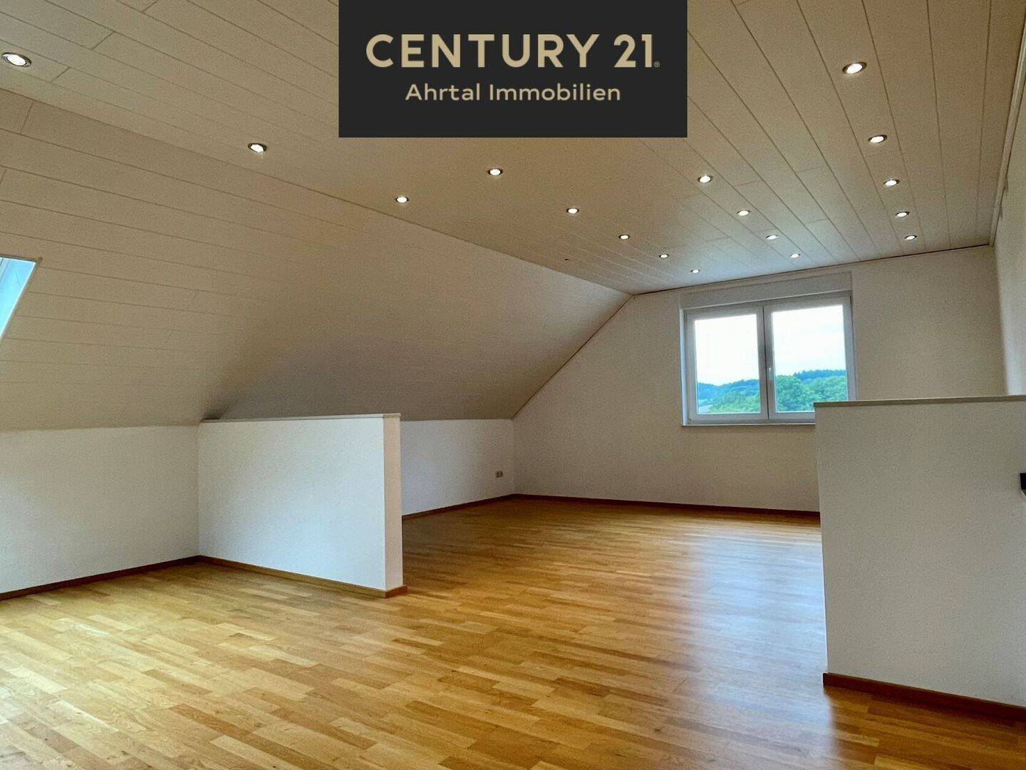 4 Zimmer Wohnung in gehobener Ausstattung Nähe Nürburgring, 56729 Herresbach