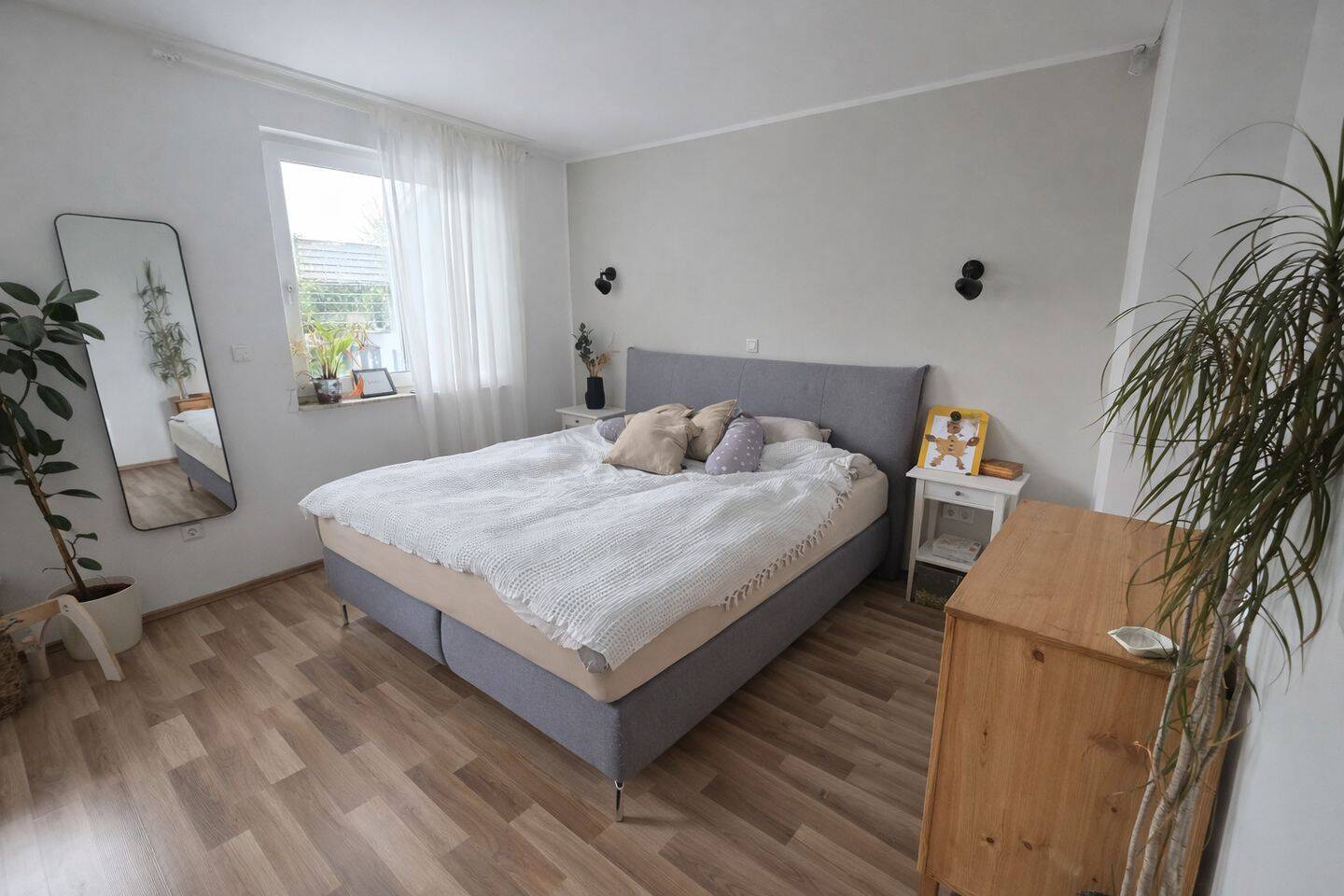 Charmante Doppelhaushälfte mit großem Garten – modern, stilvoll und äußerst gepflegt, 45326 Essen (Altenessen-Nord Altenessen-Süd)