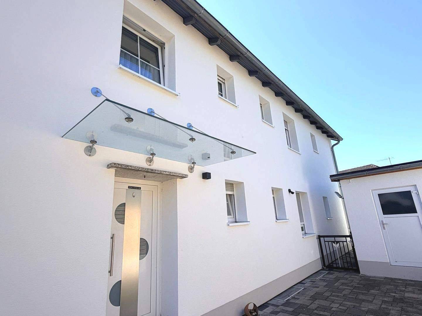 Helle 2 Zimmer Wohnung Erstbezug, 93133 Burglengenfeld
