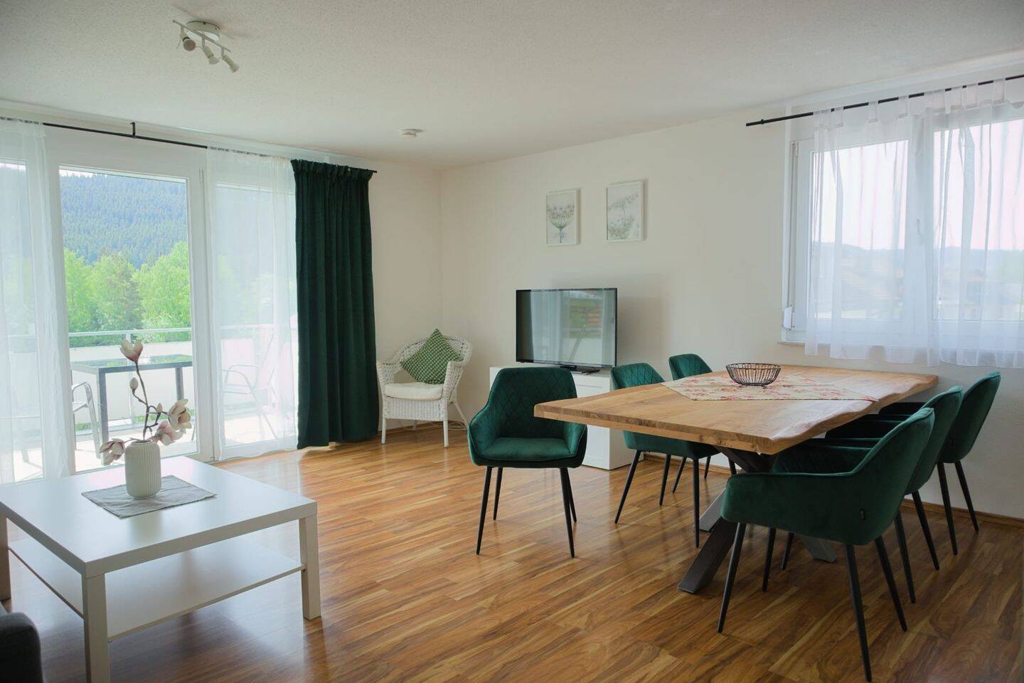 Wohnen wo andere Urlaub machen, 79822 Titisee-Neustadt