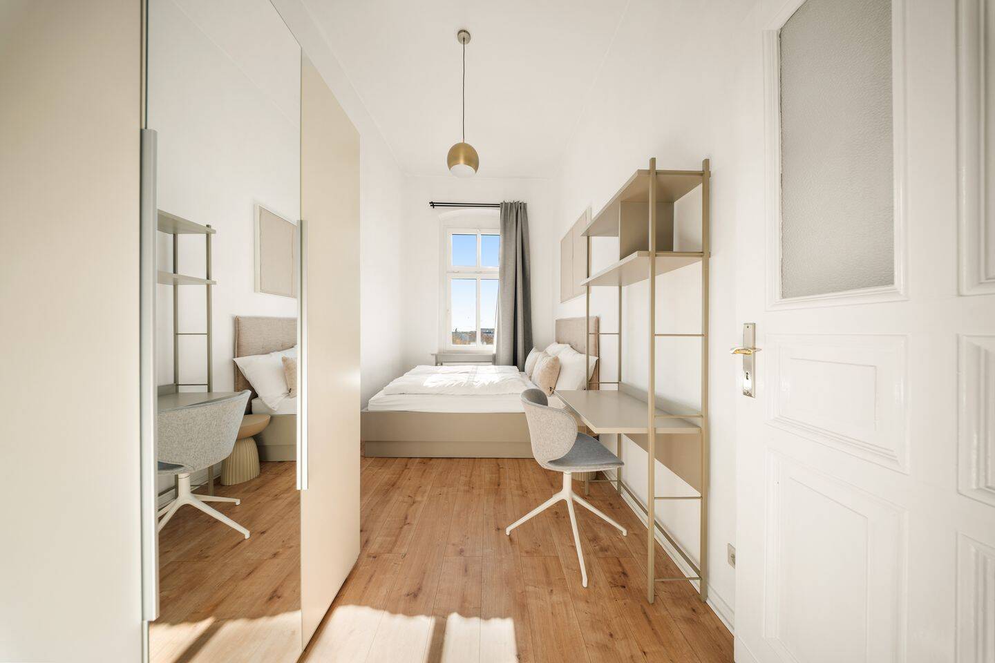 Tolles Zimmer in einer 5-Zimmer-Wohnung im Friedrichshain – voll möbliert, 10249 Berlin (Friedrichshain-Kreuzberg Friedrichshain Prenzlauer Berg)