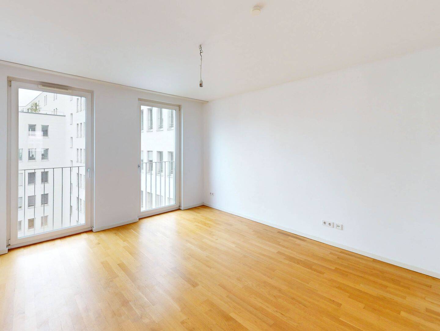 Großzügige 5-Zimmer-Wohnung mit zwei Balkonen im Herzen von Berlin-Kreuzberg, 10969 Berlin (Friedrichshain-Kreuzberg Kreuzberg Mitte)