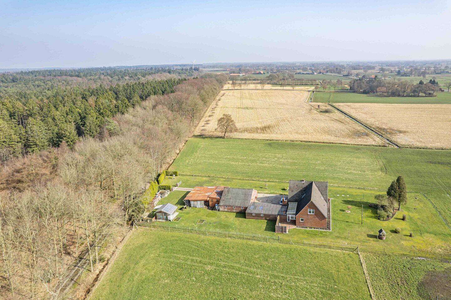 Seltene Gelegenheit: Haus mit großem Grundstück direkt am Wald!, 26487 Blomberg