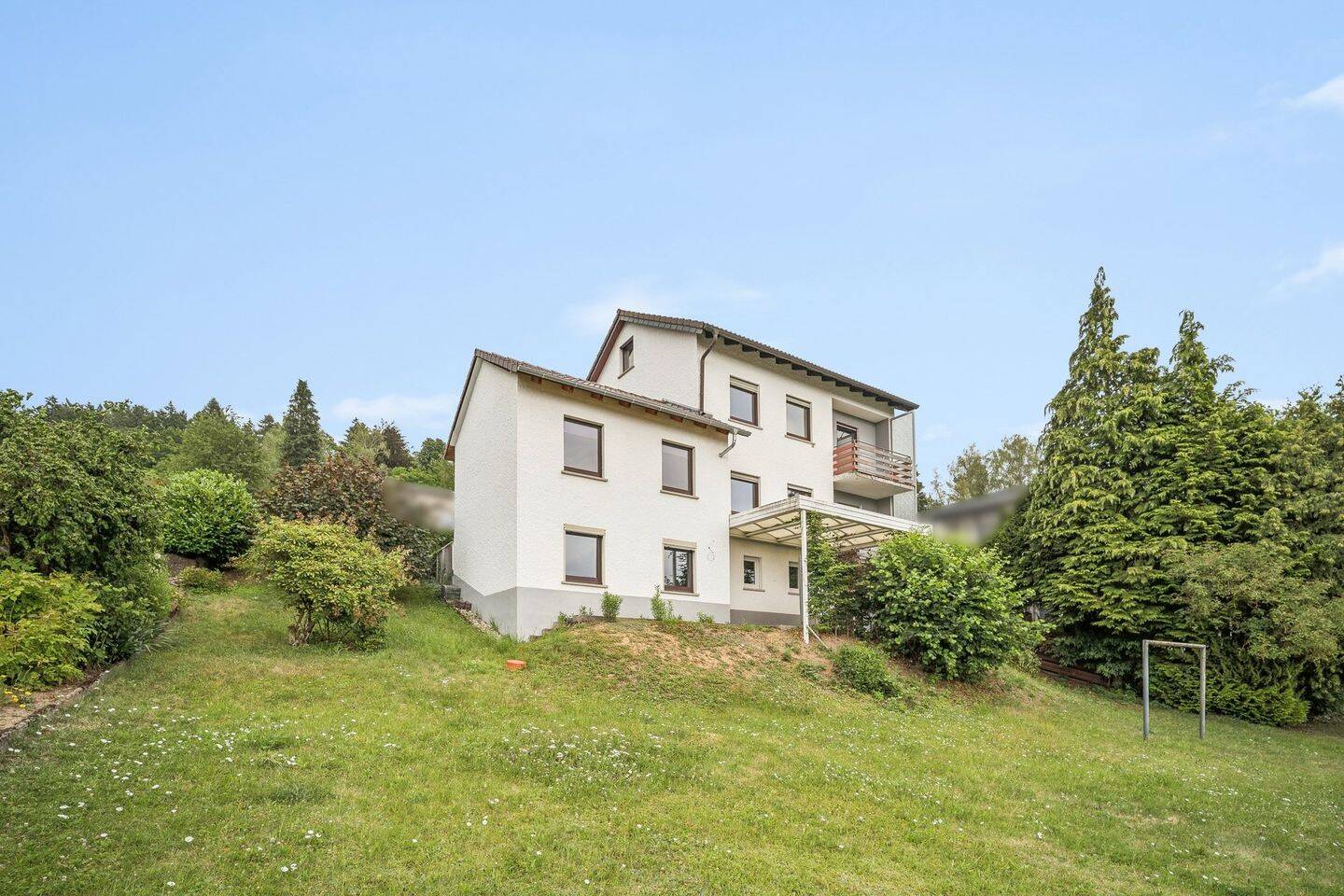 Charmantes Einfamilienhaus mit großem Grundstück in Weinbach, 35796 Weinbach