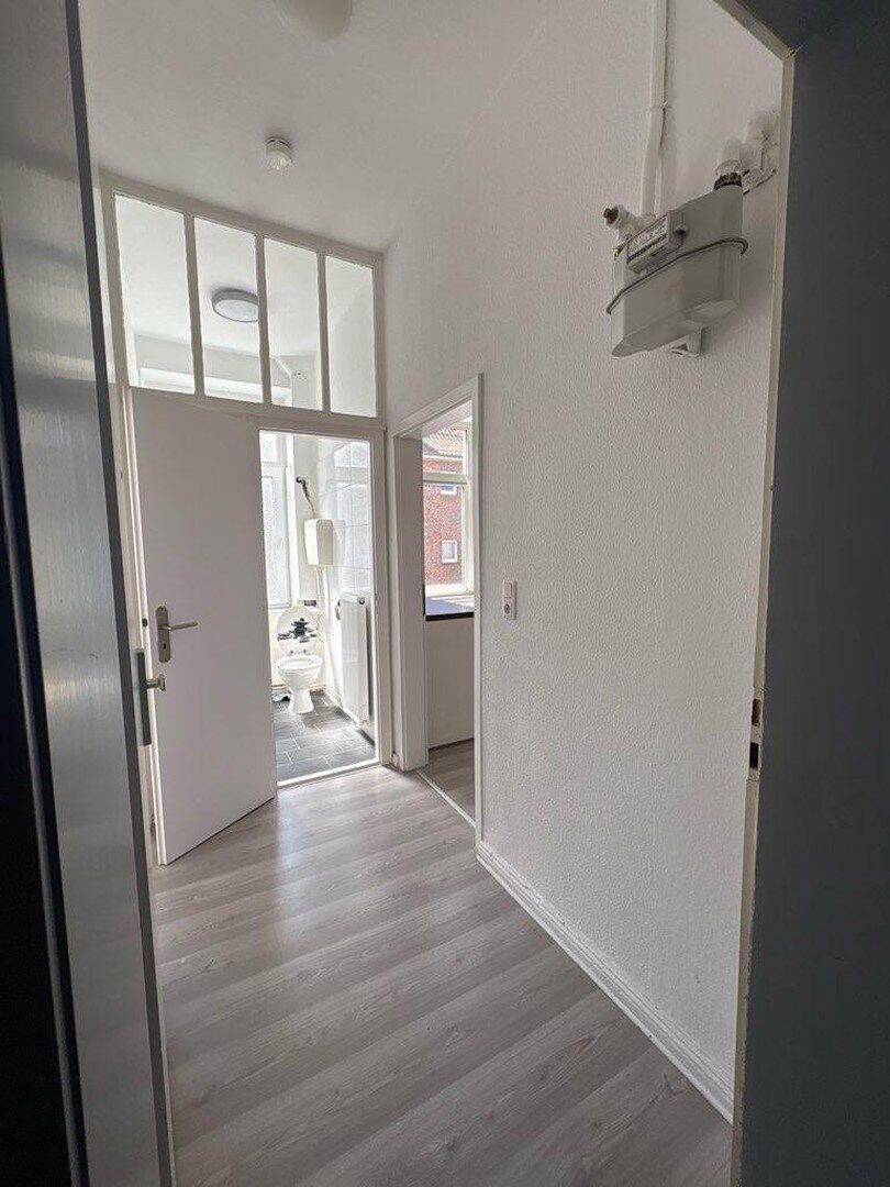 Helle 2-Zimmer-Wohnung in Wilhelmshaven – frisch renoviert, 26384 Wilhelmshaven (Heppens Heppenser Groden Innenhafen Innenstadt Neuende)