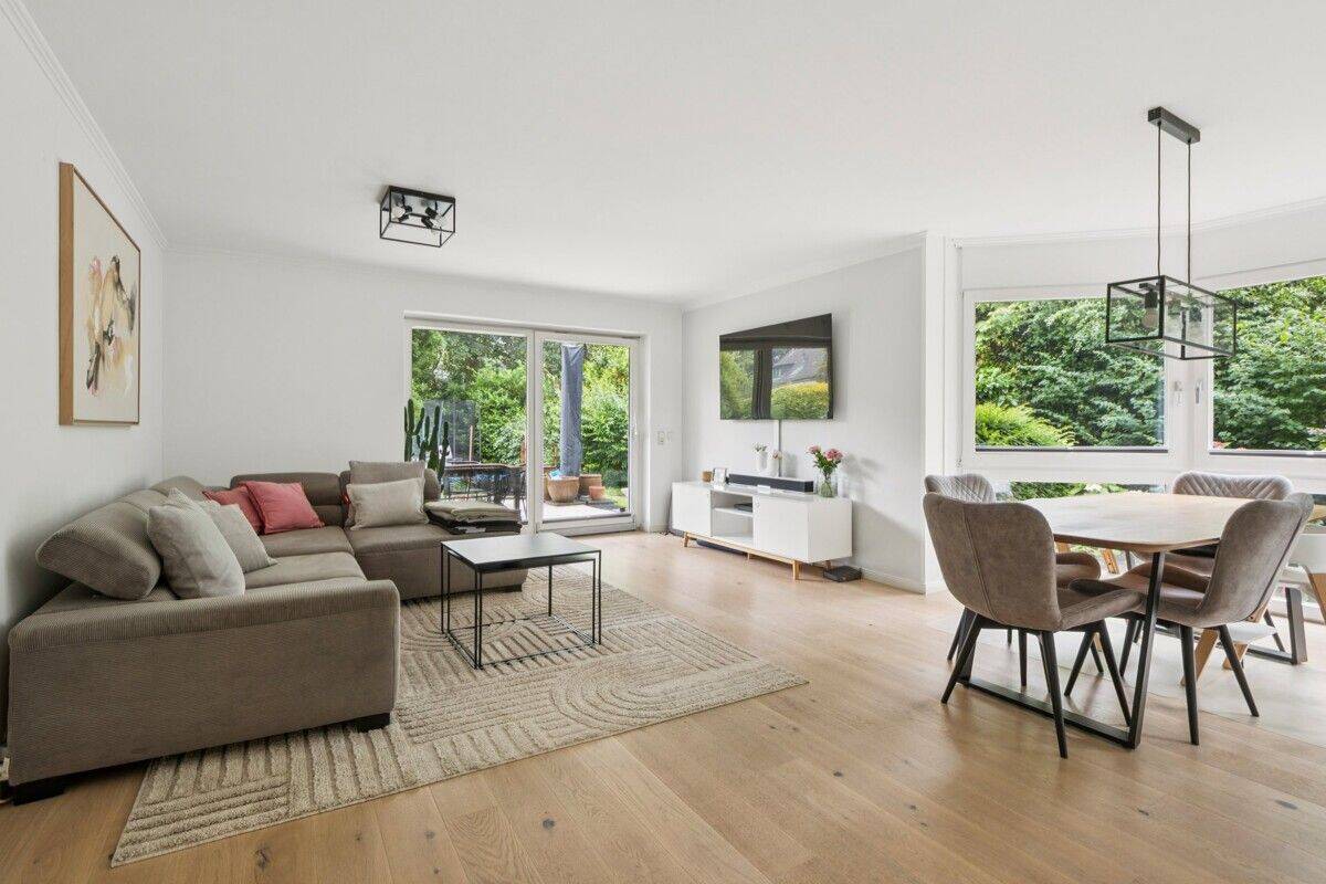 Provisionsfrei – Helle, familienfreundliche Wohnung mit sonniger Terrasse in gutem Zustand, 22043 Hamburg (Wandsbek Jenfeld Marienthal Tonndorf)