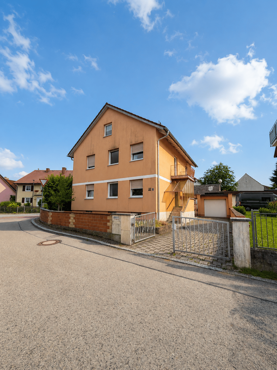 Solides Einfamilienhaus in Ampermoching – viel Platz für Wohnen, Hobby & Handwerk, 85241 Hebertshausen