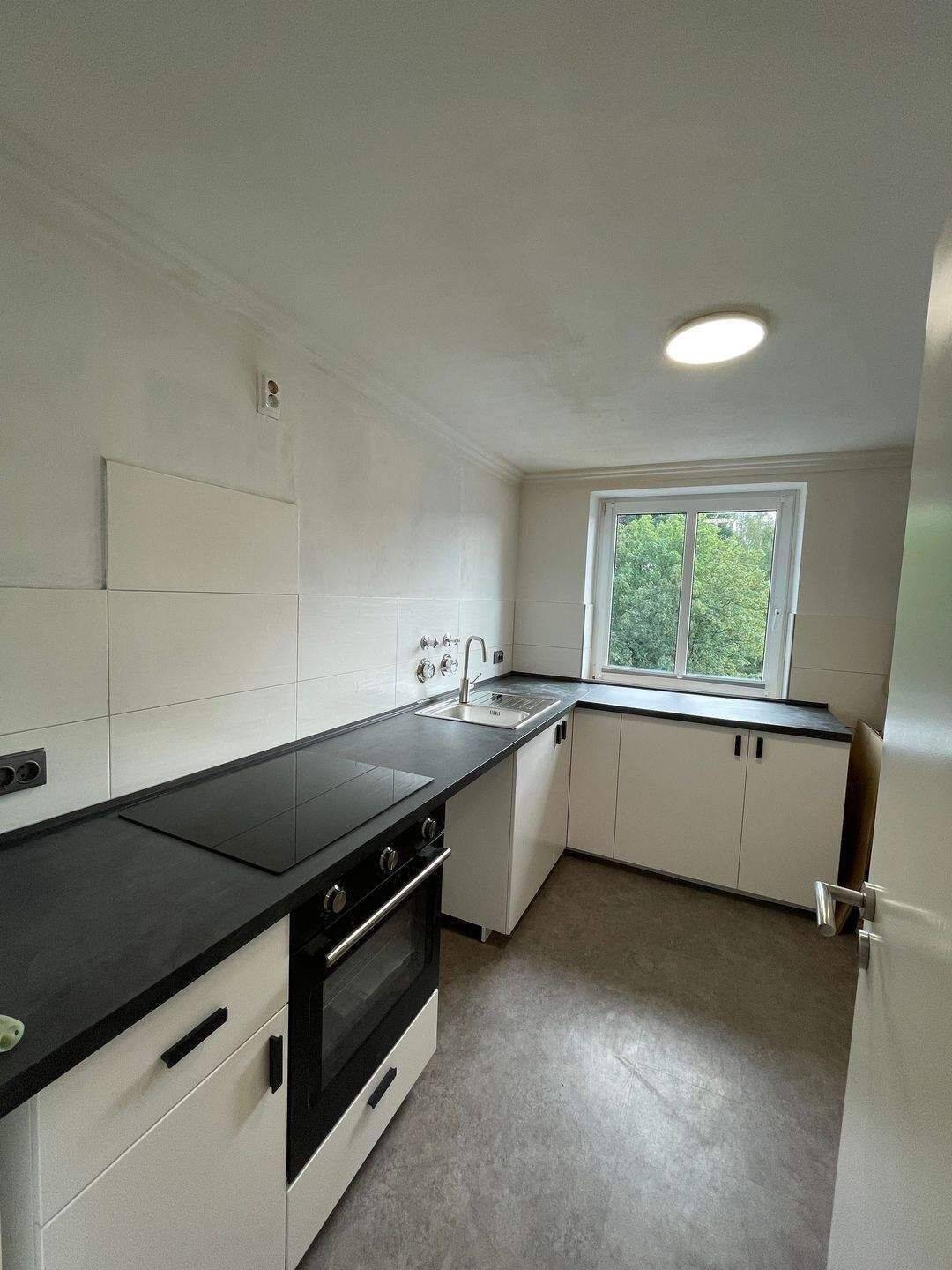 Charmante 3,5-Zimmer-Maisonettewohnung im Dachgeschoss, 22547 Hamburg (Altona Bahrenfeld Eidelstedt Lurup)
