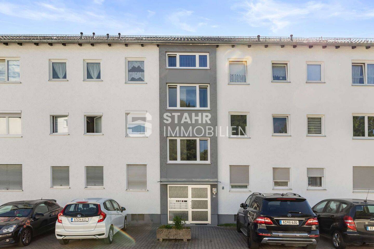 Sofort verfügbar: Gut geschnittene 3-Zimmer-Wohnung mit Balkon, 86163 Augsburg (Hochzoll)