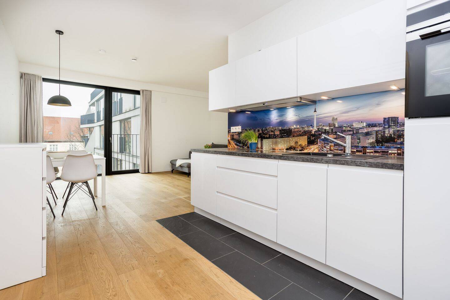 Sunny designer apartment in a top location – urban living or renting between Maybachufer & Spree!, 12435 Berlin (Treptow-Köpenick Alt-Treptow Kleingartenanlage Rathaus Plänterwald)