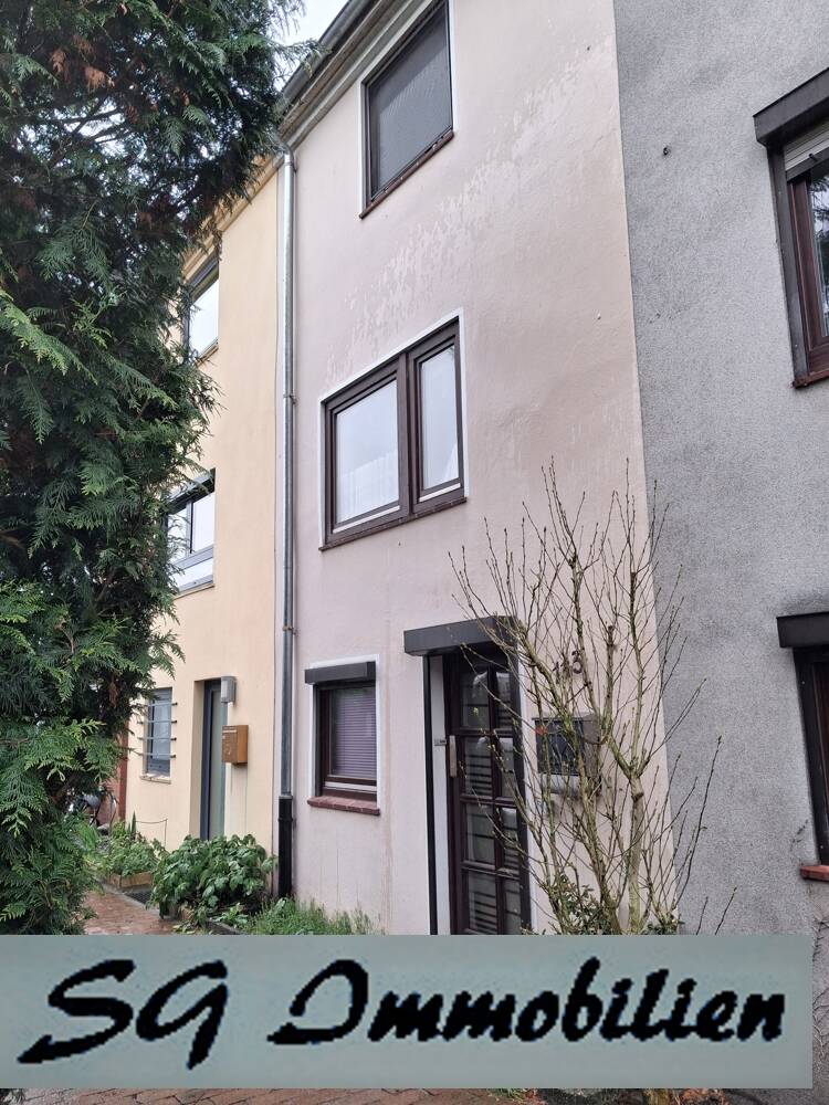 !!! VERKAUFT !!! Für Handwerker!!! Sanierungsbedürftiges Reihenmittelhaus mit Garten in 28217 Bremen-Walle!!!, 28217 Bremen (Handelshäfen Steffensweg Utbremen Westend)