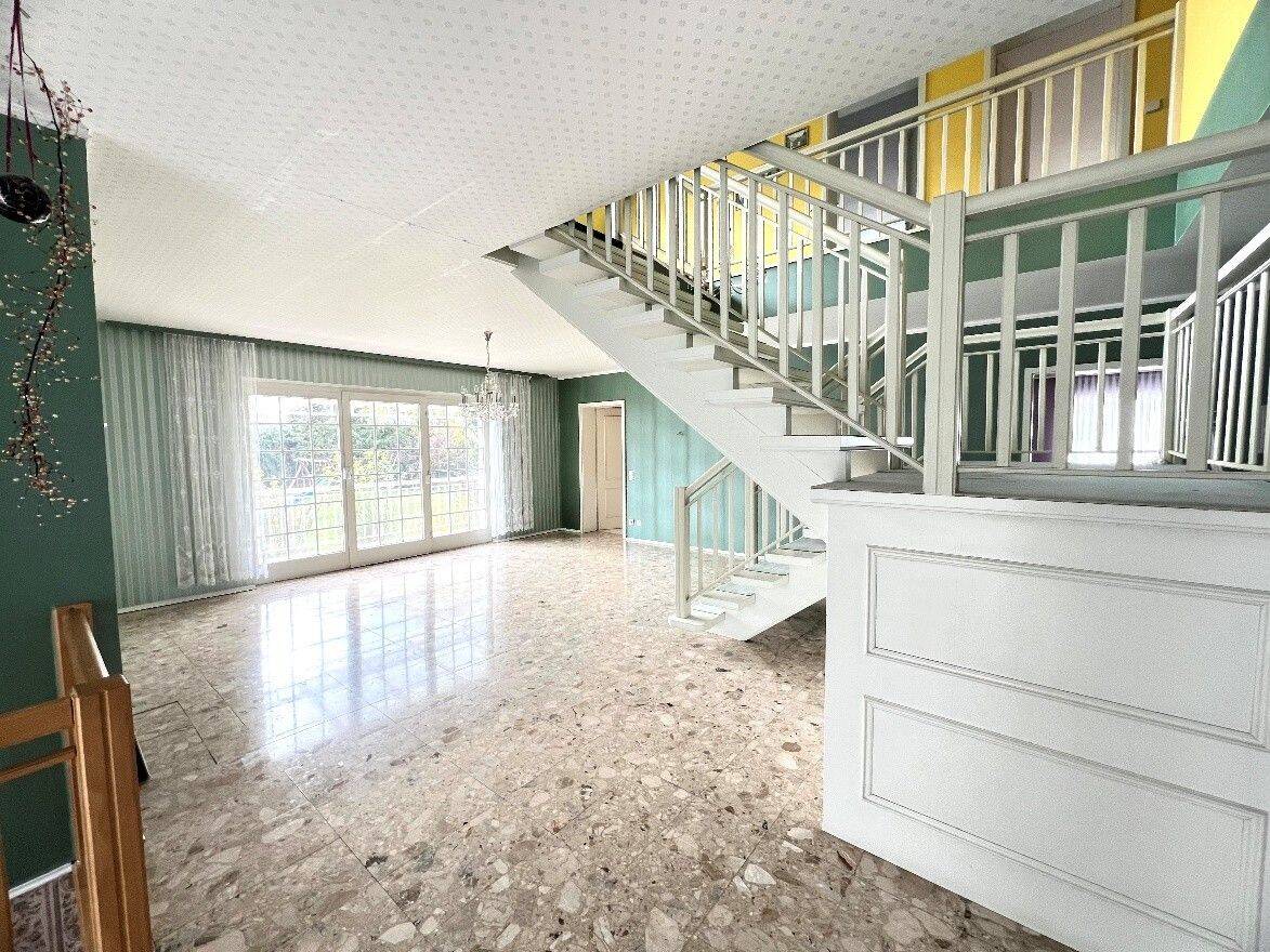 Repräsentatives, lichtdurchflutetes Einfamilienhaus in ruhiger Wohnlage von Gießen-Lützellinden den, 35398 Gießen