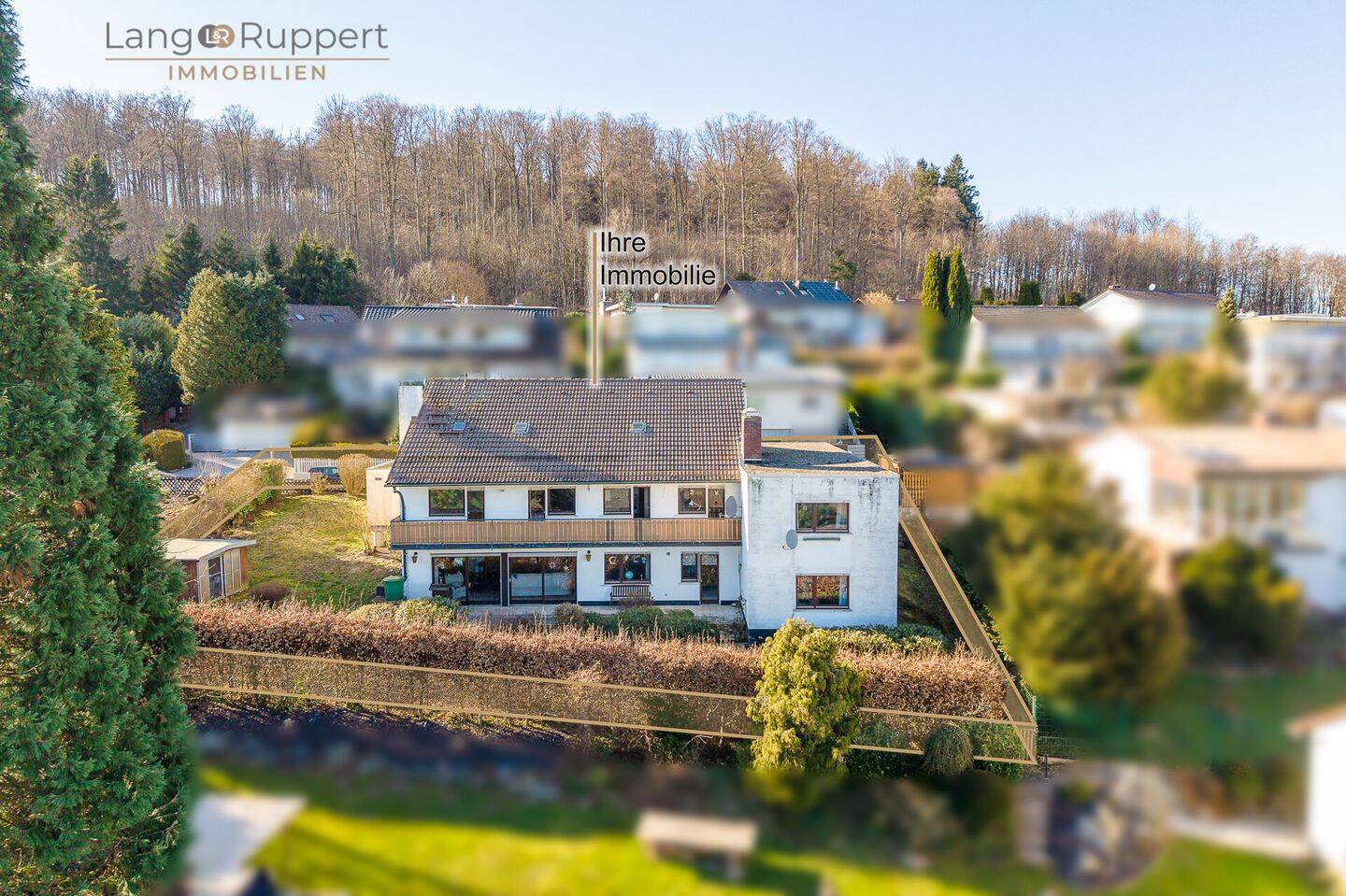 Einfamilienhaus mit Einliegerwohnung und traumhafter Aussicht, 64678 Lindenfels
