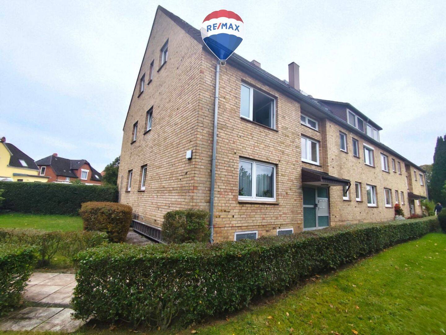 Attraktive 4-Zimmer-Maisonettewohnung mit Balkon und 2 Garagen in ruhiger Lage, 23611 Bad Schwartau