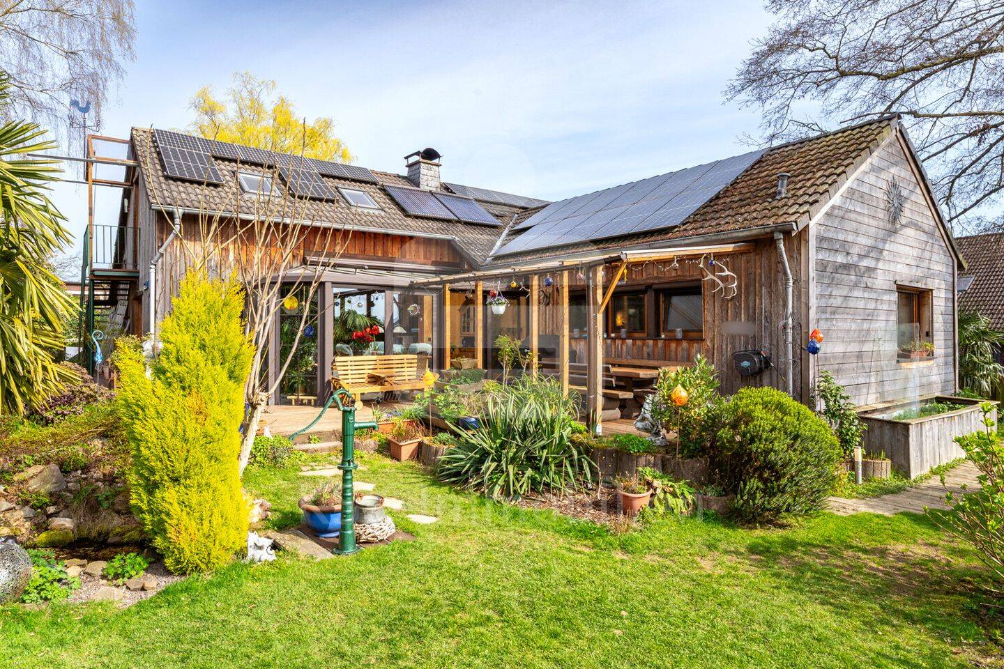 Energetisch auf dem neusten Stand – Wohlfühlhaus mit Gartenparadies!, 51491 Overath