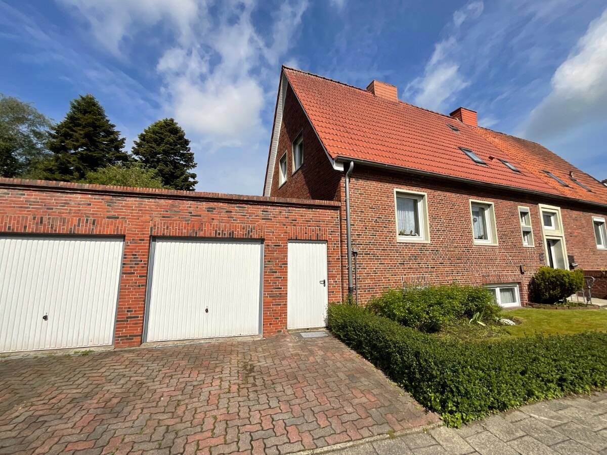 DOPPELHAUSHÄLFTE MIT GARAGEN AUF EIGENTUMSGRUNDSTÜCK IN EMDEN HERRENTOR, 26725 Emden