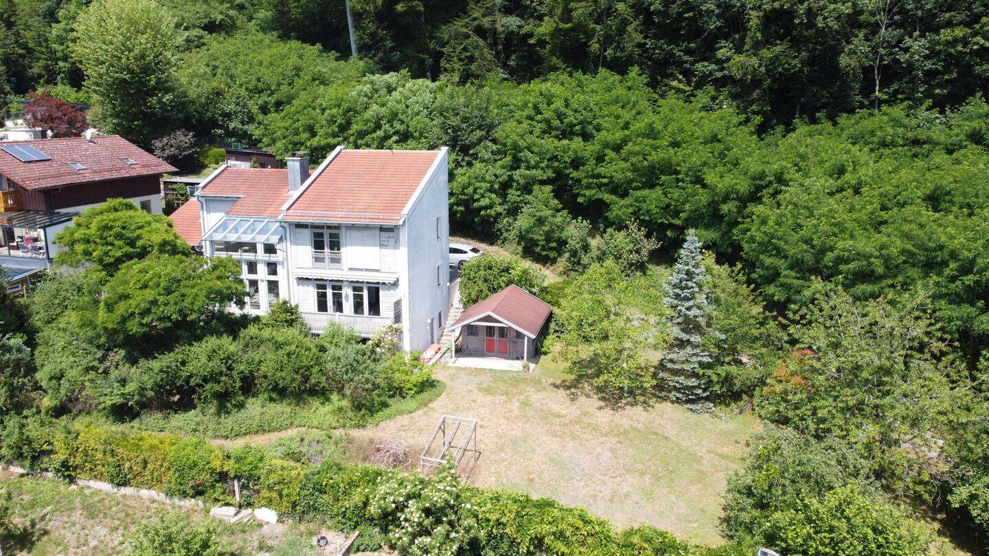 Erwecken Sie ihr Traumhaus aus dem Dornröschenschlaf! Architektenhaus mit traumhaftem Weitblick, 84387 Julbach