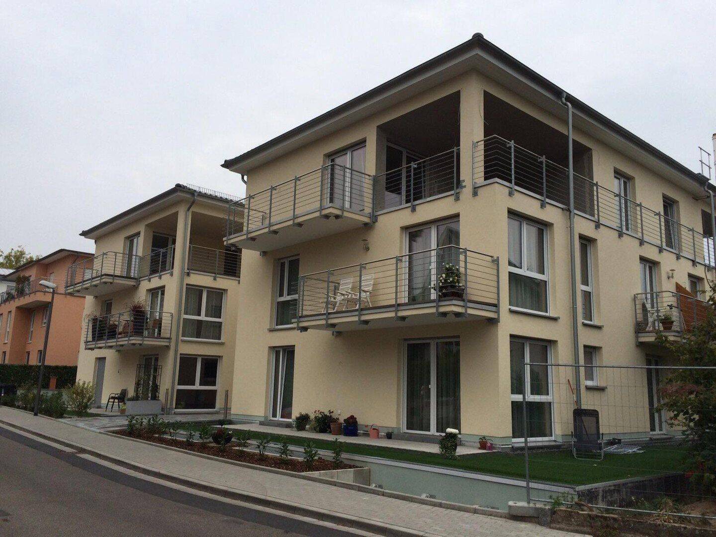 Helle 3-Zimmer Wohnung mit großzügiger Terrasse in Wiesbaden-Dotzheim, 65199 Wiesbaden (Biebrich Dotzheim Frauenstein Wiesbaden)
