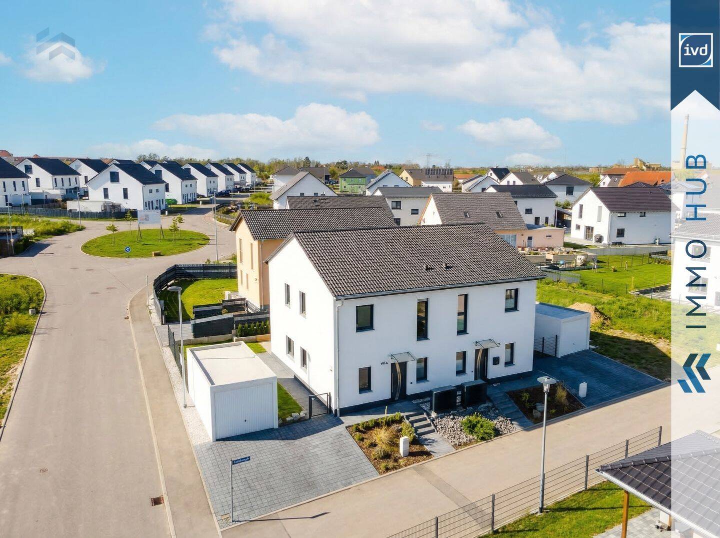 ++ 6 % Bruttomietrendite – 2 vermietete Neubau-Doppelhaushälften mit durchdachtem Raumkonzept ++, 4552 Borna