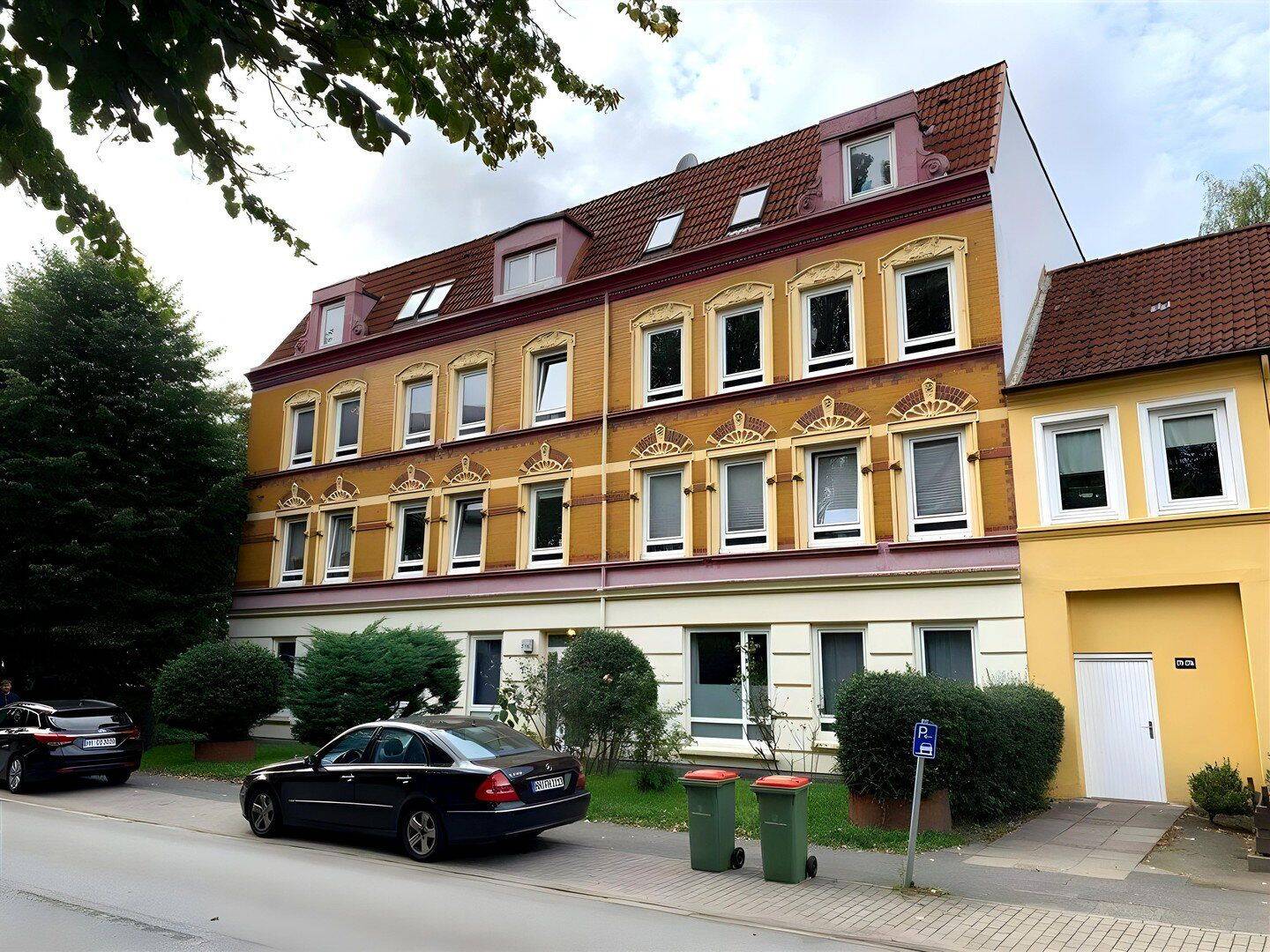 Exklusive 4-Zimmer-Dachgeschosswohnung für Studenten-WG – Frisch saniert | Neue Einbauküche, 22047 Hamburg (Wandsbek Bramfeld Tonndorf)