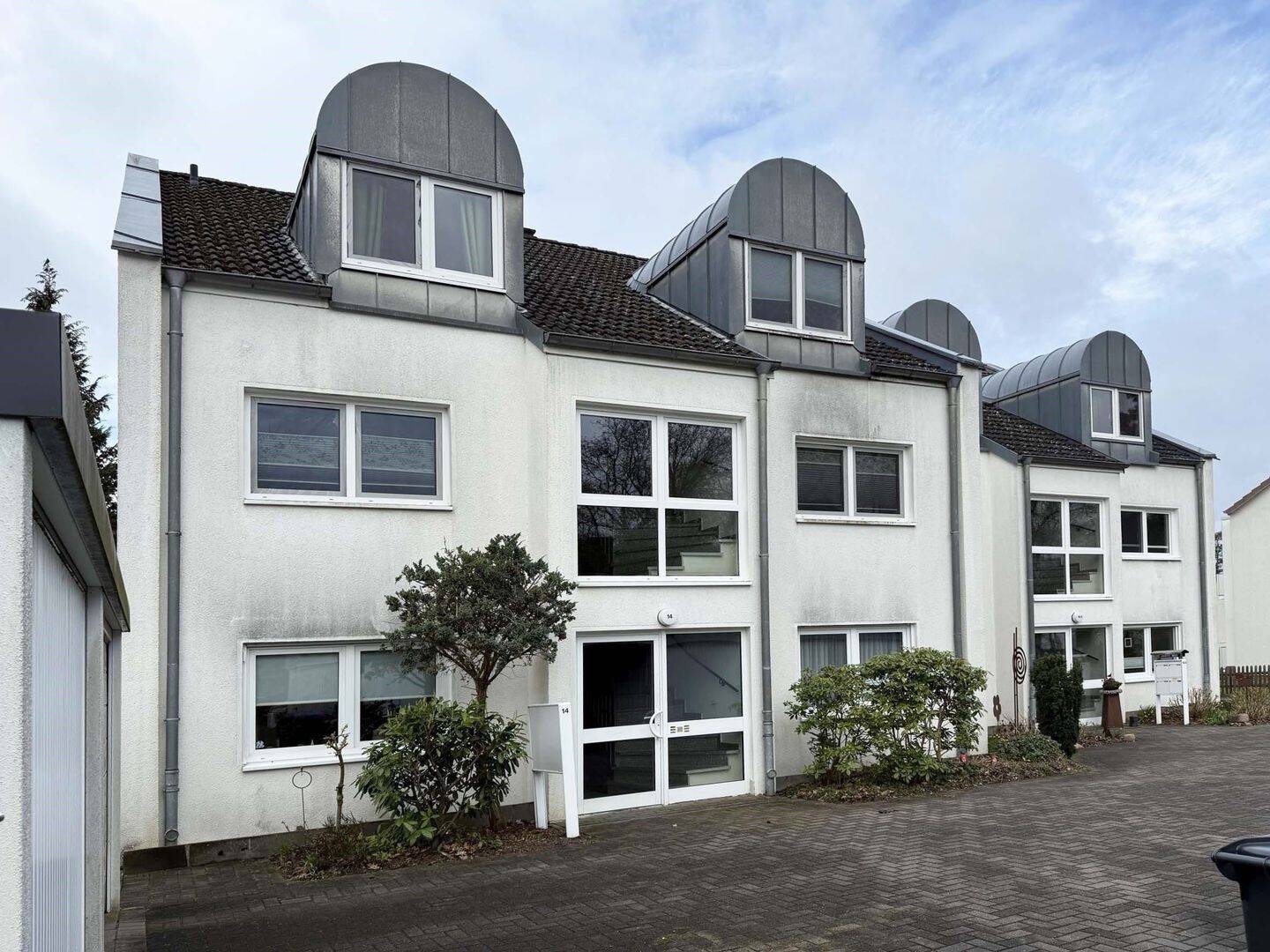 Vermietete 2-Zimmer-ETW mit Balkon und Carport, 29223 Celle