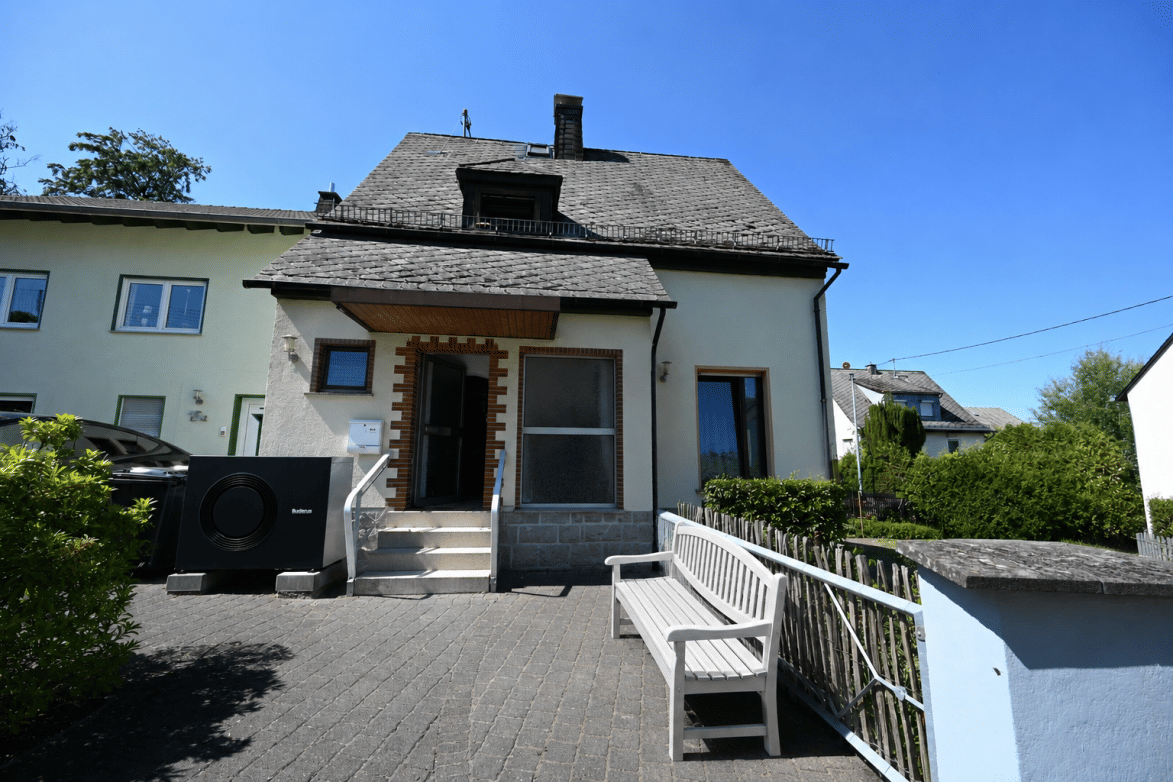 Familienfreundliches Wohnen mit vielseitiger Raumaufteilung in Montabaur-Horressen!, 56410 Montabaur