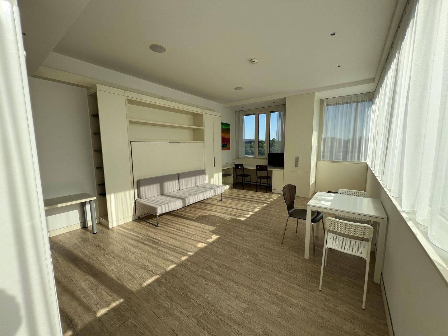 OLYMPIA TOWER – Businesswohnen mit Concierge Service zu vermieten inkl. Stellplatz ab 01.09.2026, 80809 München (Milbertshofen-Am Hart Neuhausen-Nymphenburg Schwabing-West)