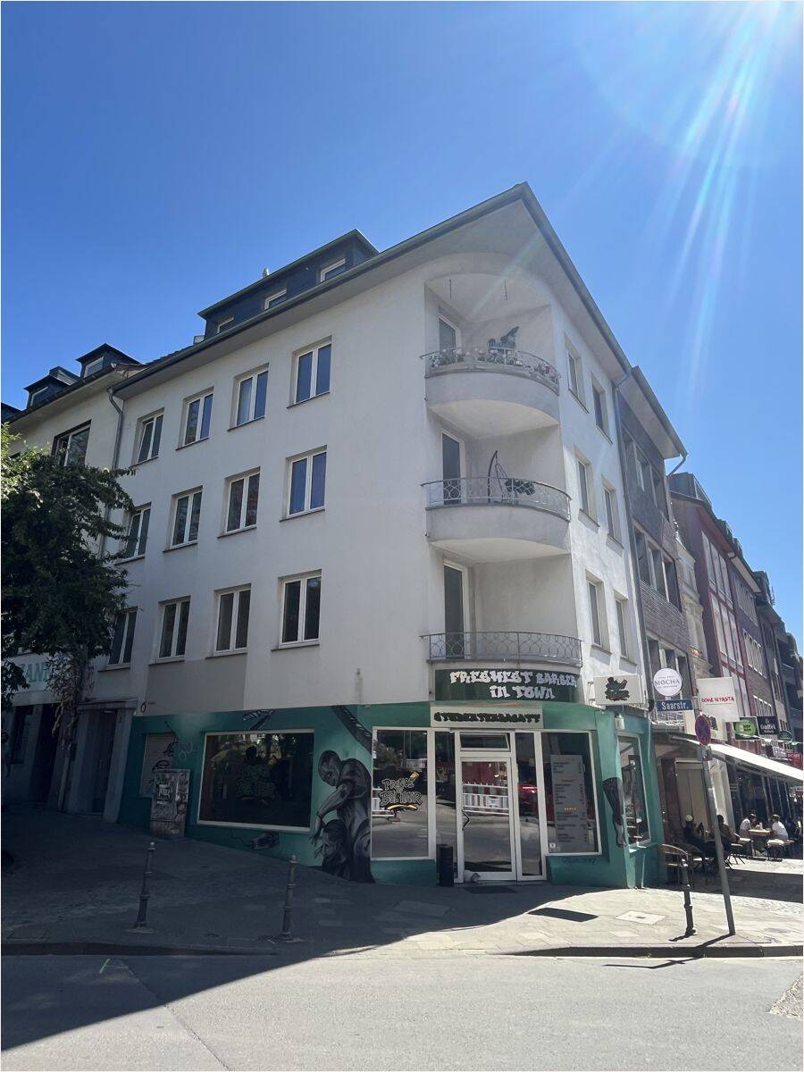 zwei Zimmer Wohnung im Herzen der Pontstraße zu vermieten, 52062 Aachen
