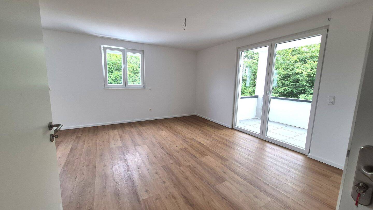 Freie Bes. Dienstag von 18 – 19 Uhr ! Moderner Wohnraum mit gelungener Grundrisslösung ! Loggia und Stellplatz ! Energieausweis A+ !, 41352 Korschenbroich