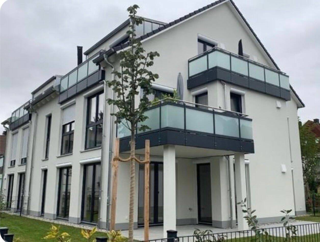 Neuwertige 2-Zimmer Wohnung inkl. TG Parkplatz, 80939 München (Milbertshofen-Am Hart Schwabing-Freimann)