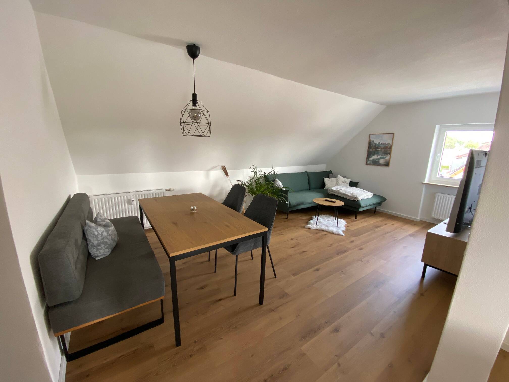 3-Zimmer-Wohnung im 2. Obergeschoss wartet auf neue Mieter, 92237 Sulzbach-Rosenberg